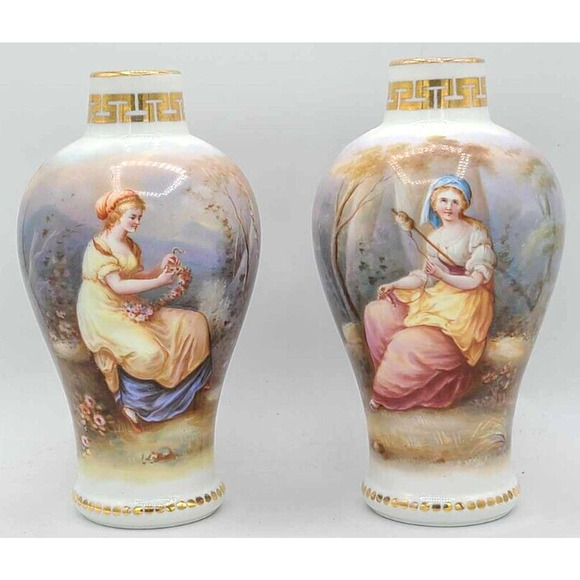 Antique Dresden Hand-Painted Pair of 7 1/4"H Vases. Work of Art. - Picture 16 of 16